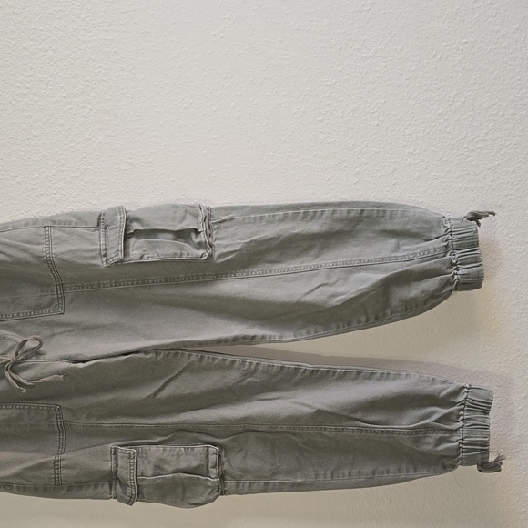 Forever 21 Light Army Green Joggers - Picture 6 of 10